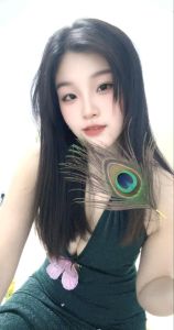女友感十足的柒柒