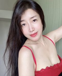 细支硕果韵味御姐