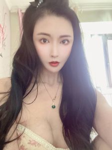 东区性感小姐姐