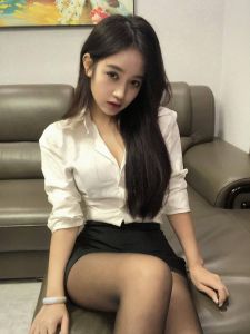 超好身材的大波嫩妹