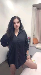 良家圆润翘臀少妇