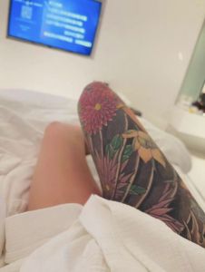 纹身骚猫