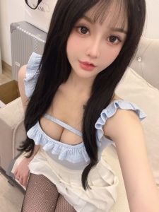 大长腿小骚货直接喷射