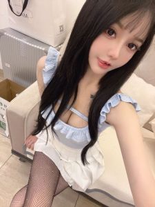 大长腿小骚货直接喷射