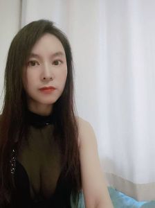 中小天花板雨佳