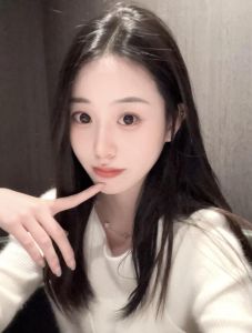 肉感超好的萌萌妹子