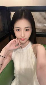 肉感超好的萌萌妹子