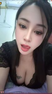 成寿寺大奶肥臀少妇