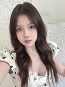 有点小成熟的纯妹纸