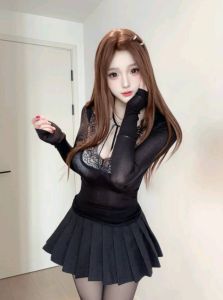 大长腿巨乳小学妹