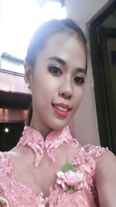 南岗可上面的小妹