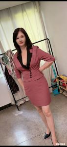 黑丝大胸熟女