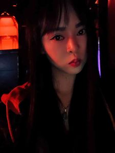 东站附近小个子美女