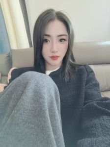苗条御姐娇娇