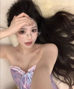 妩媚有料女人最让人着迷