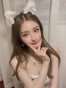 身材一级棒的长腿少女