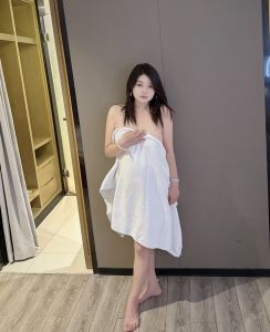 性感妖娆小少妇