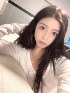 清纯妹妹素颜非常甜美