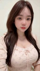 秦淮天然巨乳