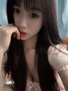 松江风骚可爱小嫩妹