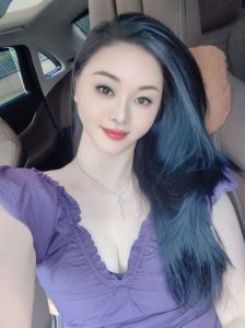 宝安三点粉娜娜
