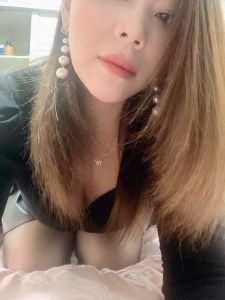 西山区大屁股少妇