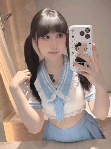 小萝莉爱宝，很可爱