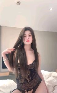 白嫩大奶妹子
