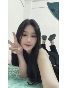 漂亮小姐姐身材丰满