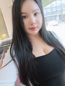 天河大奶佩佩