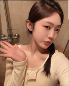 零零后兼职嫩妹肉感