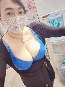 公明丰乳肥臀骚妇