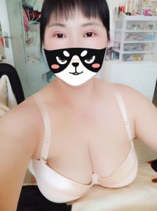 大胸泄火熟女