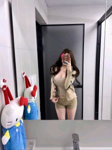 江宁胸大身材极品的妹纸