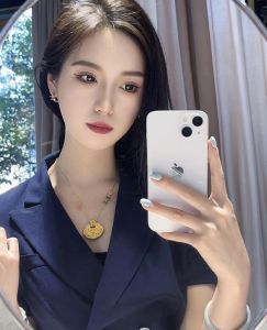 反差大胸妹身材性感