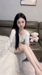 童颜巨乳容易高潮小嫩妹