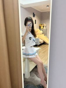 汉口制服小甜甜