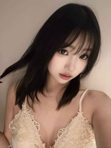 黑丝纯欲大长腿妹子