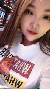 性格好的兼职小姐姐