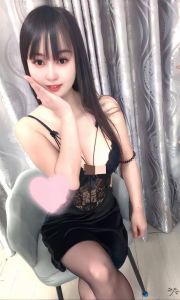 气质美乳翘臀七七