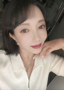 淄博短发少妇
