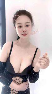 风情万种御姐薇薇