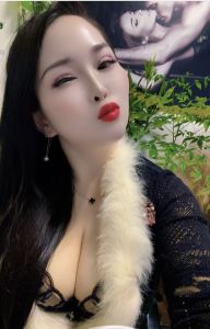 惠南丰乳肥臀熟女伊莎