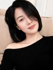 海陵区反差感很强的知性骚货