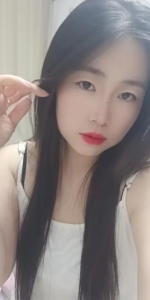 玩累了，还有陪玩王者的小姐姐