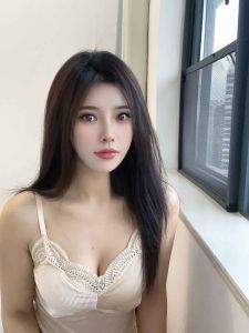 性感销魂长腿大胸妹
