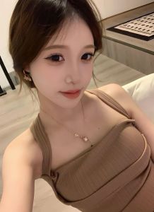 漂亮美女果果