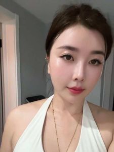 丰乳翘臀三通骚货少妇