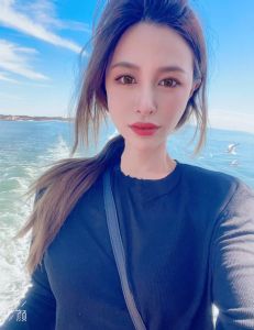 长春左小右