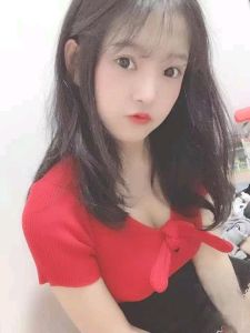 性感肤白小美